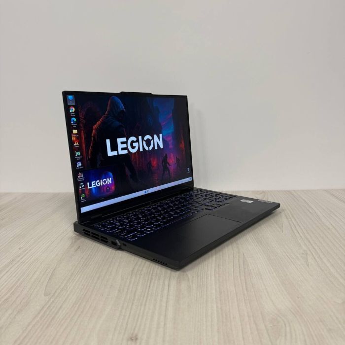 Ігровий ноутбук Б-клас Lenovo Legion 5 Pro 16ARX8 / 16" (2560x1600) IPS / AMD Ryzen 7 7745HX (8 (16) ядер по 3.6 - 5.1 GHz) / 16 GB DDR5 / 512 GB SSD NVMe / nVidia GeForce RTX 4060, 8 GB GDDR6, 128-bit / WebCam б/в - зображення 4