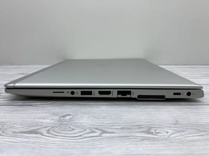 Ультрабук Б-клас HP EliteBook 830 G6 / 13.3" (1920x1080) IPS Touch / Intel Core i5-8365U (4 (8) ядра по 1.6 - 4.1 GHz) / 8 GB DDR4 / 256 GB SSD / Intel UHD Graphics / WebCam б/в - зображення 5