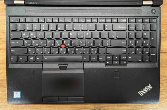 Мобільна робоча станція Lenovo ThinkPad P50 / 15,6" (1920x1080) IPS / Intel Core i7-6820HQ (4 (8) ядра по 2,7 - 3,6 ГГц) / 16 ГБ DDR4 / 512 ГБ SSD / nVidia Quadro M1000M, 4 ГБ GDDR5, 128-біт / Fingerprint / WebCam / Windows 10 б/в - зображення 3