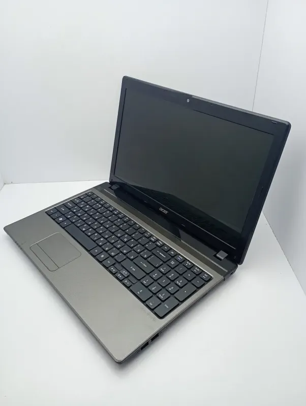 Ноутбук Acer 5755 / 15.6" (1366x768) TN / Intel Core i5-2430M (2 (4) ядра по 2.4 GHz) / 8 GB DDR3 / 500 GB HDD / Intel HD Graphics 3000 / WebCam б/в - зображення 6