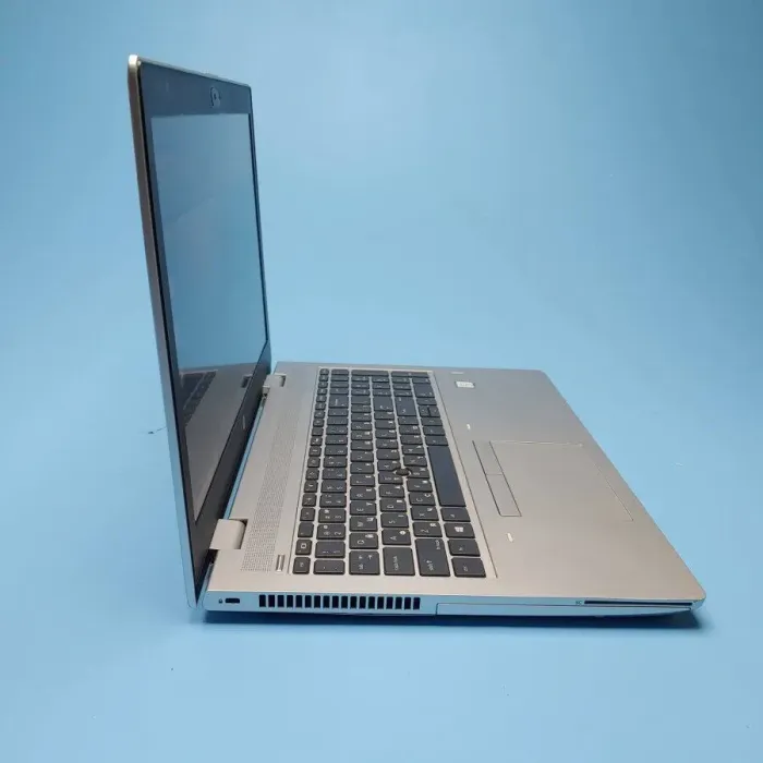 Ноутбук HP ProBook 650 G5 / 15.6" (1920x1080) IPS / Intel Core i5-8365U (4 (8) ядра по 1.8 - 4.0 GHz) / 16 GB DDR4 / 240 GB SSD / Intel UHD Graphics 620 / WebCam / Win 10 Pro б/в - зображення 4