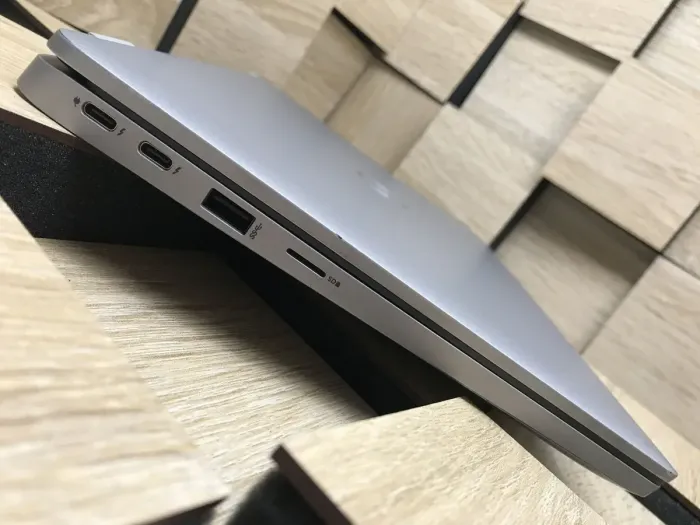 Ультрабук Б-клас Dell Latitude 5320 / 13.3" (1920x1080) IPS / Intel Core i5-1145G7 (4 (8) ядра по 2.6 - 4.4 GHz) / 16 GB DDR4 / 256 GB SSD M.2 / Intel Iris Xe Graphics / WebCam / USB 3.2 / HDMI / Windows 10 б/в - зображення 5