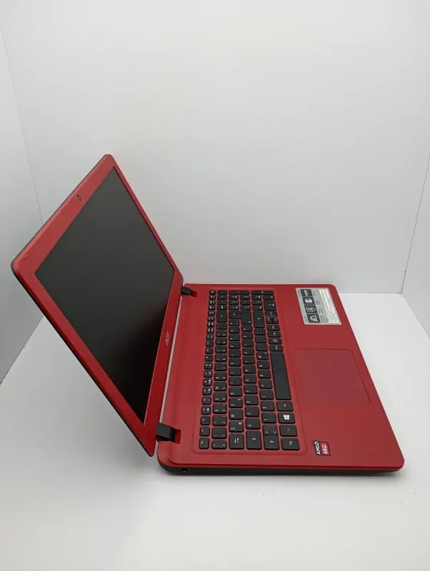 Ноутбук Acer Aspire ES1-524 / 15.6" (1366х768) TN / AMD A9-9410 (2 ядра по 2.9 - 3.5 GHz) / 8 GB DDR3 / 1000 GB HDD / AMD Radeon R5 Graphics / WebCam б/в - зображення 3