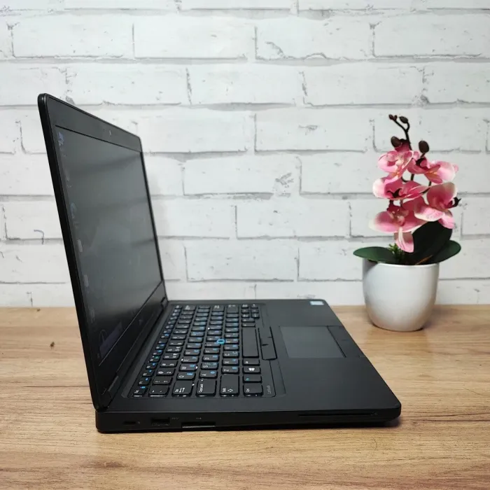 Ультрабук Б-клас Dell Latitude 5480 / 14" (1920x1080) TN / Intel Core i5-6300U (2 (4) ядра по 2.4 - 3.0 GHz) / 8 GB DDR4 / 128 GB SSD / Intel HD Graphic 520 / WebCam б/в - зображення 6