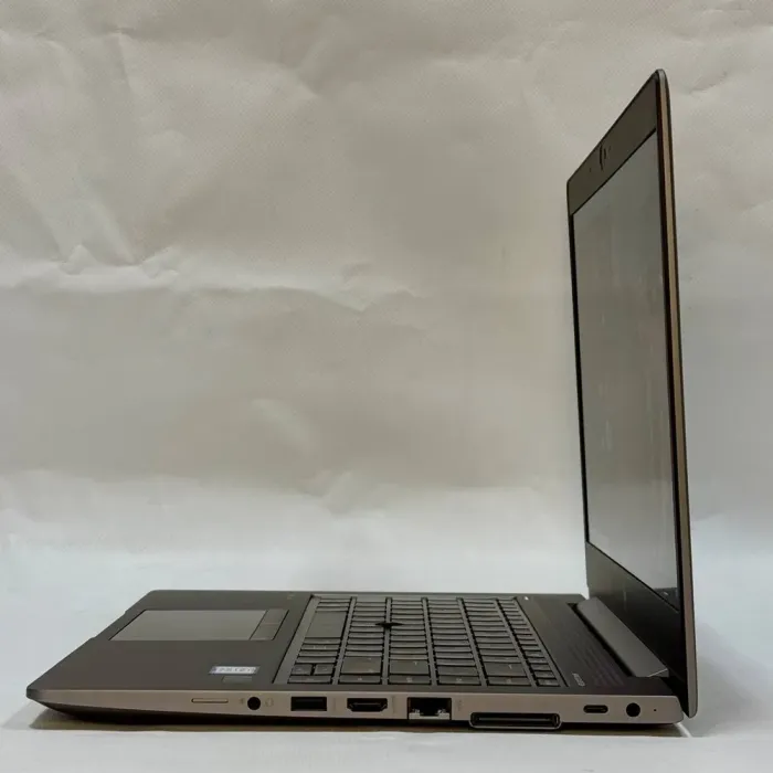 Мобільна робоча станція HP ZBook 14u G5 / 14" (1920x1080) IPS / Intel Core i7-8565U (4 (8) ядра по 1.8 - 4.6 GHz) / 16 GB DDR4 / 512 GB SSD / Intel UHD Graphics / WebCam / Windows 10 Pro б/в - зображення 6