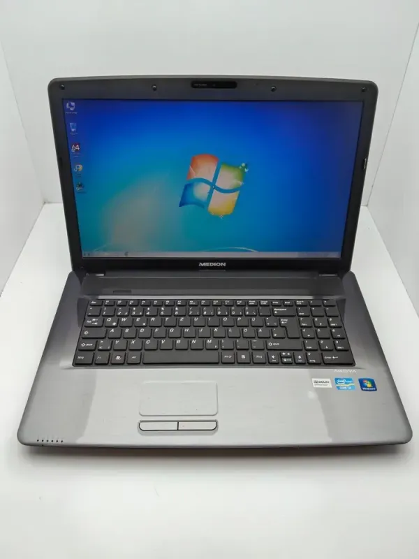 Ноутбук Acer Medion E7222 / 17.3" (1600x900) TN / Intel Core i5-2540M (2 (4) ядра по 2.6 - 3.3 GHz) / 6 GB DDR3 / 500 GB HDD / Intel HD Graphics 3000 / WebCam б/в - зображення 7