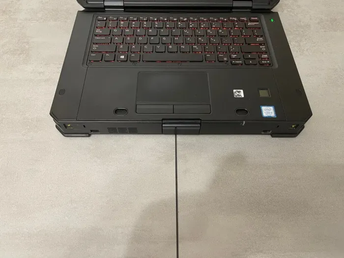 Захищений ноутбук Dell Latitude 5424 Rugged / 14" (1920x1080) IPS Touch / Intel Core i5-8350U (4 (8) ядра по 1.7 - 3.6 GHz) / 16 GB DDR4 / 256 GB SSD M.2 / Intel UHD Graphics 620 / WebCam / Fingerprint б/в - зображення 4