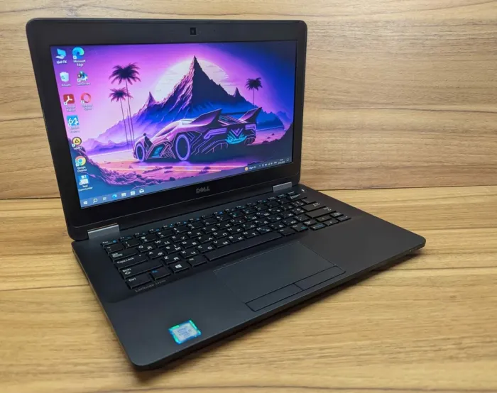 Нетбук Dell Latitude E7270 / 12.5" (1366x768) TN / Intel Core i7-6600U (2 (4) ядра по 2.6 - 3.4 GHz) / 8 GB DDR4 / 256 GB SSD / Intel HD Graphics 520 / HDMI / WebCam / Windows 10 б/в - зображення 4
