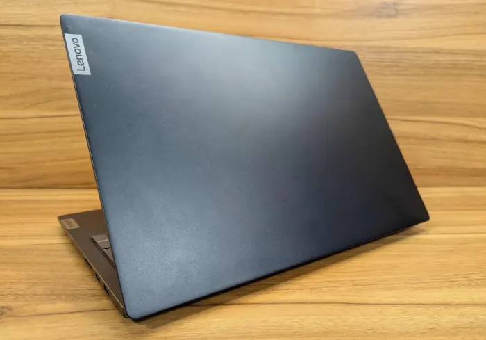 Ноутбук Lenovo IdeaPad 5 15IAL 7 / 15.6" (1920x1080) IPS / Intel Core i7-1255U (10 (12) ядер по 3.5 - 4.7 GHz) / 16 GB DDR4 / 1000 GB SSD / Intel Iris Xe Graphics eligible / WebCam / Windows 11 б/в - зображення 7