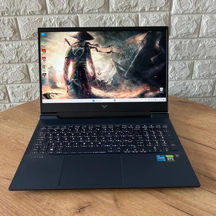 Ігровий ноутбук Б-клас HP Victus 16-d0023dx / 16.1" (1920x1080) IPS / Intel Core i5-11400H (6 (12) ядер по 2.2 - 4.5 GHz) / 8 GB DDR4 / 256 GB SSD / nVidia GeForce RTX 3050, 4 GB GDDR6, 128-bit / WebCam б/в - зображення 2