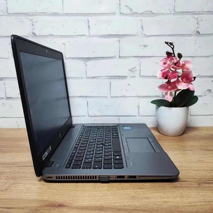 Ноутбук HP EliteBook 840 G2 / 14" (1366x768) TN / Intel Core i5-5300U (2 (4) ядра по 2.3 - 2.9 GHz) / 8 GB DDR3 / 128 GB SSD / Intel HD Graphics 5500 / WebCam б/в - зображення 5