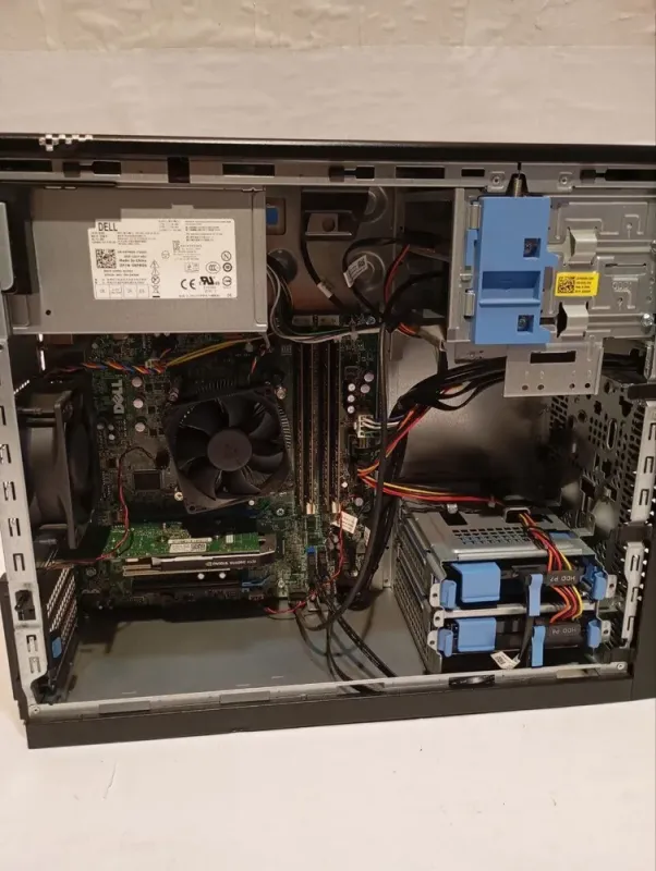 Робоча станція Б-клас Dell Precision T1700 Tower / Intel Core i7-4770 (4 (8) ядра по 3.4 - 3.9 GHz) / 16 GB DDR3 / 256 GB SSD + 1000 GB HDD / nVidia Quadro K620, 2 GB DDR3, 128-bit / DVD-RW б/в - зображення 6