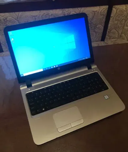 Ноутбук HP ProBook 450 G3 / 15.6" (1366x768) TN / Intel Core i5-6200U (2 (4) ядра по 2.3 - 2.8 GHz) / 8 GB DDR3 / 128 GB SSD / Intel HD Graphics 520 / WebCam б/в - зображення 2