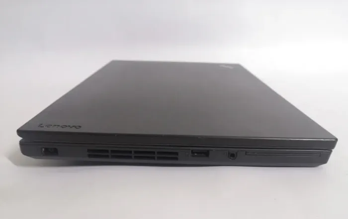 Ноутбук Б-клас Lenovo ThinkPad L460 / 14" (1366x768) TN / Intel Core i5-6200U (2 (4) ядра по 2.3 - 2.8 GHz) / 8 GB DDR3 / 240 GB SSD / Intel HD Graphics 520 / WebCam / Windows 10 Pro б/в - зображення 5