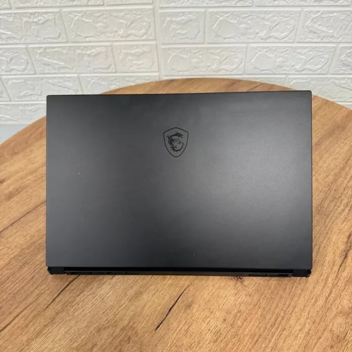 Ігровий ноутбук MSI GS66 Stealth 11UE / 15.6" (1920x1080) IPS / Intel Core i7-11800H (8 (16) ядер по 2.3 - 4.6 GHz) / 16 GB DDR4 / 1000 GB SSD / nVidia GeForce RTX 3060, 6 GB GDDR6, 192-bit / WebCam б/в - зображення 3