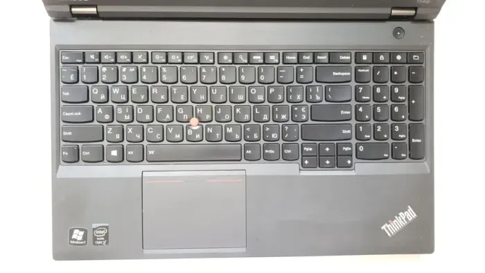 Ноутбук Lenovo ThinkPad T540p / 15.6" (1366x768) TN / Intel Core i7-4600M (2 (4) ядра по 2.9 - 3.6 GHz) / 8 GB DDR3 / 256 GB SSD / Intel HD Graphics 4600 / WebCam б/в - зображення 3