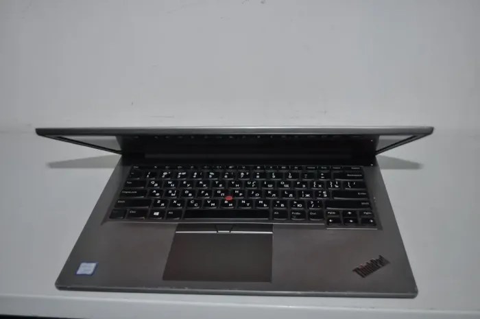 Ноутбук Lenovo ThinkPad E480 / 14" (1920x1080) IPS / Intel Core i5-7200U (2 (4) ядра по 2.5 - 3.1 GHz) / 16 GB DDR4 / 480 GB SSD / Intel UHD Graphics 620 / WebCam / Windows 11 Pro б/в - зображення 5