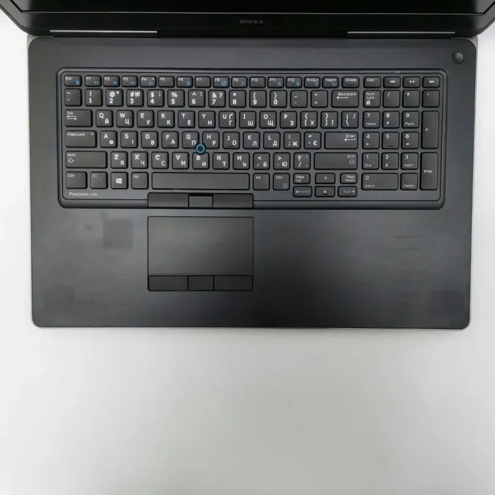 Мобільна робоча станція Dell Precision 7720 / 17.3" (1920x1080) IPS / Intel Core i7-7920HQ (4 (8) ядра по 3.1 - 4.1 GHz) / 16 GB DDR4 / 512 GB SSD / nVidia Quadro P3000, 6 GB GDDR5, 192-bit / WebCam / Windows 11 Pro б/в - зображення 3