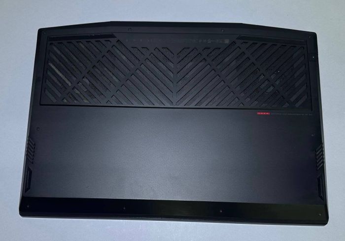 Ігровий ноутбук HP Omen 17-cb0002ca / 17.3" (1920x1080) IPS / Intel Core i7-9750H (6 (12) ядер по 2.6 - 4.5 GHz) / 32 GB DDR4 / 1000 GB SSD / nVidia GeForce GTX 1660 Ti, 6 GB GDDR5, 192-bit / WebCam / Win 11 Home б/в - зображення 4