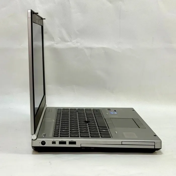 Ноутбук Б-клас HP EliteBook 8460p / 14" (1366x768) TN / Intel Core i5-2520M (2 (4) ядра по 2.5 - 3.2 GHz) / 8 GB DDR3 / 320 GB HDD / Intel HD Graphics 3000 / WebCam / DVD-ROM / Windows 10 Pro б/в - зображення 5