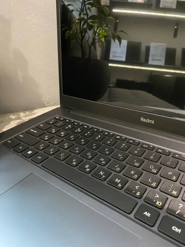 Ультрабук Xiaomi RedmiBook 15 / 15.6" (1920x1080) TN / Intel Core i3-1115G4 (2 (4) ядра по 1.7 - 4.1 GHz) / 8 GB DDR4 / 256 GB SSD M.2 / Intel UHD Graphics / WebCam / Win 10 б/в - зображення 5