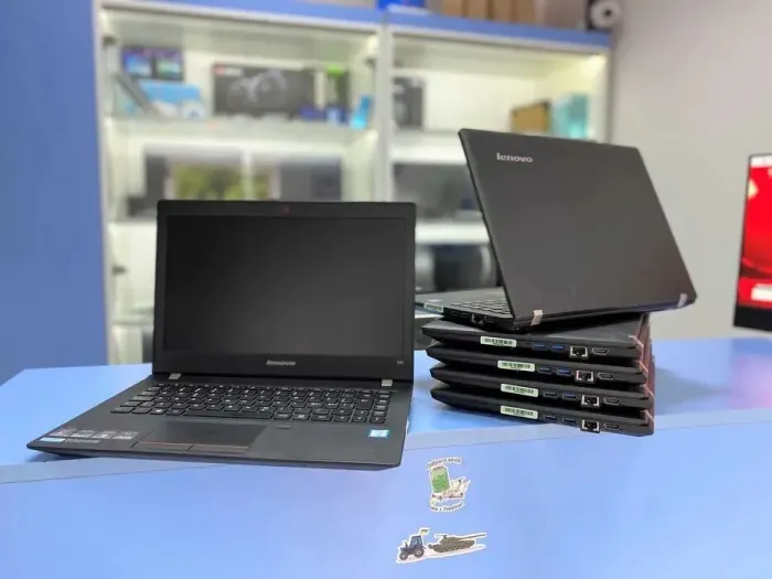 Ультрабук Lenovo E31-80 / 13.3" TN / Intel Core i3-6006U (2(4) ядра по 2GHz) / 8GB DDR3 / 128GB SSD / HD Graphics 520 / WebCam б/в - зображення 7