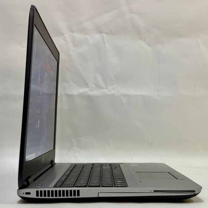 Ноутбук HP ProBook 650 G3 / 15.6" (1920x1080) TN / Intel Core i5-7200U (2 (4) ядра по 2.5 - 3.1 GHz) / 8 GB DDR4 / 256 GB SSD / Intel HD Graphics 620 / WebCam / Windows 10 Pro б/в - зображення 5