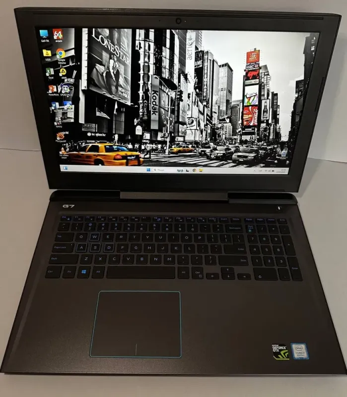 Ігровий ноутбук Dell G7 7588 / 15.6" (1920x1080) IPS / Intel Core i7-8750H (6 (12) ядер по 2.2 - 4.1 GHz) / 16 GB DDR4 / 256 GB SSD + 1000 GB HDD / nVidia GeForce GTX 1060, 6 GB GDDR5, 192-bit / WebCam / Windows 11 б/в - зображення 3