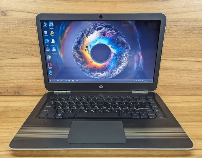 Ноутбук Б-клас HP Pavilion 14 al061nr / 14" (1366x768) TN / Intel Core i3-6100U (2 (4) ядра по 2.3 GHz) / 8 GB DDR4 / 240 GB SSD / Intel HD Graphics 520 / WebCam / Windows 10 б/в - зображення 2