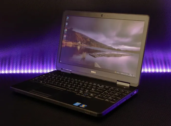 Ноутбук Б-клас Dell Latitude E5540 / 15.6" TN / Core i5-4310U (2(4) ядра по 2-3GHz) / 8GB DDR3 / 120GB SSD / HD Graphics 4400 / WebCam / DVD-ROM / HDMI б/в - зображення 4