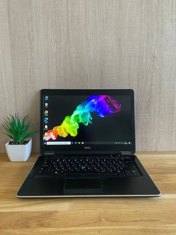 Ноутбук Dell Latitude E7440 / 14" (1920x1080) TN / Intel Core i5-4300U (2 (4) ядра по 1.9 - 2.9 GHz) / 12 GB DDR3 / 128 GB SSD / Intel HD Graphics 4400 / WebCam / HDMI б/в - зображення 2