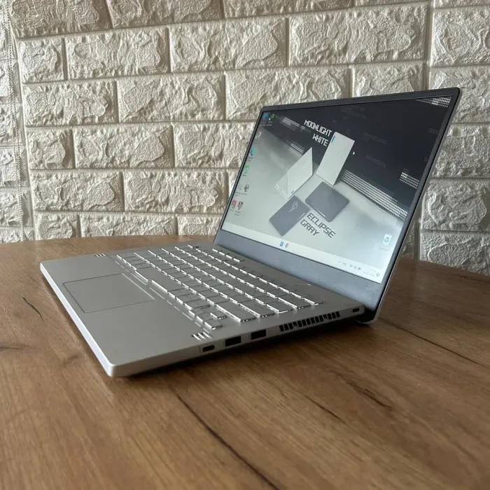 Ігровий ультрабук Asus ROG Zephyrus G14 GA401QM White / 14" (1920x1080) IPS / AMD Ryzen 9 5900HS (8 (16) ядер по 3.0 - 4.6 GHz) / 16 GB DDR4 / 1000 GB SSD / nVidia GeForce RTX 3060, 6 GB GDDR6, 192-bit б/в - зображення 5