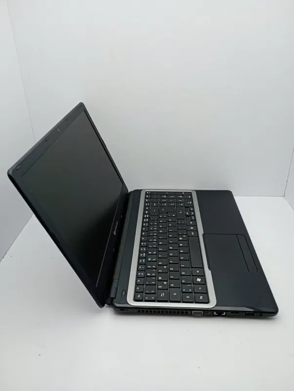 Ноутбук Acer Pakard TE69 / 15.6" (1366x768) TN / Intel Celeron N2820 (2 ядра по 2.13 - 2.39 GHz) / 4 GB DDR3 / 120 GB SSD / Intel HD Graphics / WebCam б/в - зображення 5