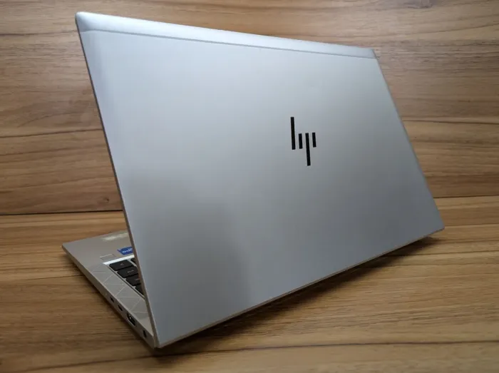 Ультрабук Б-клас HP EliteBook 840 G8 / 14" (1920x1080) IPS / Intel Core i5-1145G7 (4 (8) ядра по 2.6 - 4.4 GHz) / 16 GB DDR4 / 480 GB SSD / Intel Iris Xe Graphics / WebCam / TouchID / Windows 10 б/в - зображення 8