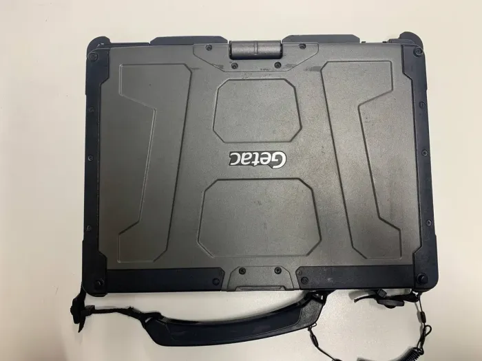 Захищений ноутбук трансформер Getac V110 / 12" IPS / Intel Core i5-6200U (2(4) ядра по 2.4-3 GHz) / 8GB DDR4 / 128GB SSD / HD Graphics 520 / WebCam / Win 10 Pro  б/в - зображення 4