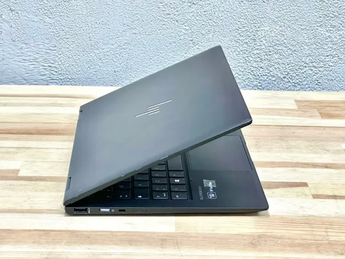 Ультрабук-трансформер HP Elite Dragonfly Max / 13.3" (1920x1080) IPS Touch / Intel Core i7-1165G7 (4 (8) ядра по 2.8 - 4.7 GHz) / 16 GB DDR4 / 512 GB SSD / Intel Iris Xe Graphics / WebCam / Win 11 Pro б/в - зображення 4