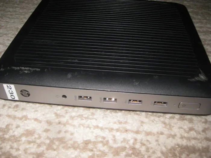 Неттоп Б-клас HP t630 Thin Client USFF / AMD G-Series GX-420GI (4 ядра по 2.0 - 2.2 GHz) / 4 GB DDR4 / 32 GB SSD / AMD Radeon R7E / Win 10 б/в - зображення 2