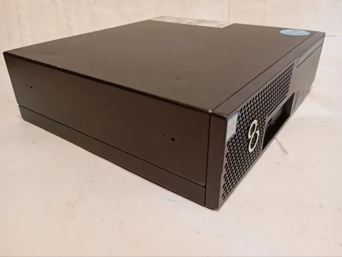 ПК Б-клас Fujitsu Esprimo D738 E85+ SFF / Intel Core i3-8100 (4 ядра по 3.6 GHz) / 8 GB DDR4 / 500 GB HDD / Intel UHD Graphics 630 б/в - зображення 3