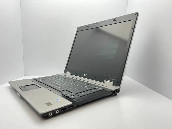Ноутбук HP EliteBook 8530w / 15.4" (1680x1050) TN / Intel Core 2 Duo P8600 (2 ядра по 2.4 GHz) / 8 GB DDR2 / 240 GB SSD / ATI Mobility Radeon HD 3650, 256 MB DDR2, 64-bit / WebCam б/в - зображення 4