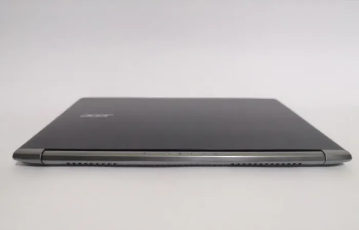 Ноутбук Acer Aspire S5-371 / 13.3" (1920x1080) IPS / Intel Core i3-7100U (2 (4) ядра по 2.4 GHz) / 4 GB DDR3 / 128 GB SSD / Intel HD Graphics 520 / WebCam / Win 10 Home б/в - зображення 3