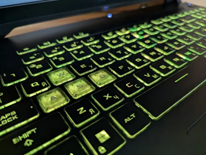 Ігровий ноутбук Asus FA507 / 15.6" (1920x1080) IPS / AMD Ryzen 9 7940HS (8 (16) ядер по 4.0 - 5.2 GHz) / 16 GB DDR5 / 500 GB SSD / nVidia GeForce RTX 4050, 6 GB GDDR6, 96-bit / WebCam / Windows 11 б/в - зображення 7