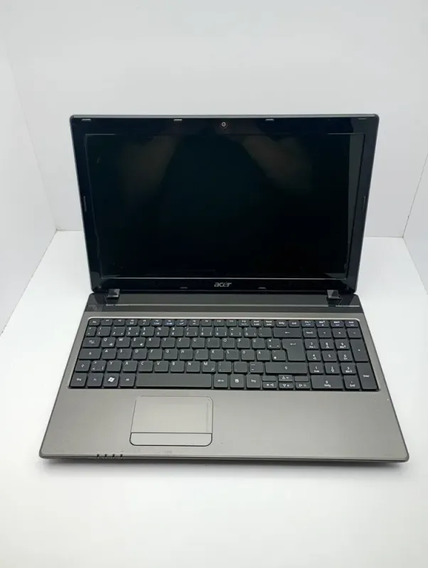 Ноутбук Acer 5750g / 15.6" (1366x768) TN / Intel Core i7-2670QM (4 (8) ядра по 2.2 - 3.1 GHz) / 6 GB DDR3 / 320 GB HDD / nVidia GeForce GT 540M, 1 GB DDR3, 64-bit / WebCam б/в - зображення 2