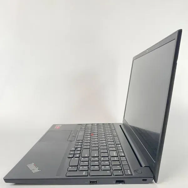 Ноутбук Б-класу Lenovo ThinkPad E15 Gen 3 / 15.6" (1920x1080) IPS / AMD Ryzen 5 5500U (6 (12) ядер по 2.1 - 4.0 GHz) / 16 GB DDR4 / 256 GB SSD / AMD Radeon Graphics 448SP / WebCam / HDMI б/в - зображення 5