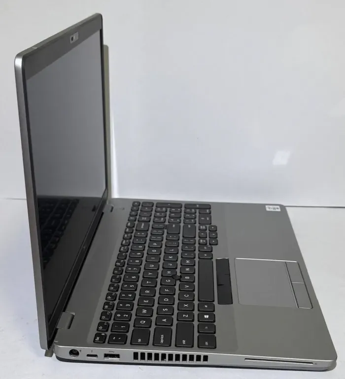 Ноутбук Б-клас Dell Latitude 5510 / 15.6" (1920x1080) IPS / Intel Core i7-10610U (4 (8) ядра по 1.8 - 4.9 GHz) / 16 GB DDR4 / 256 GB SSD / Intel UHD Graphics / WebCam б/в - зображення 5