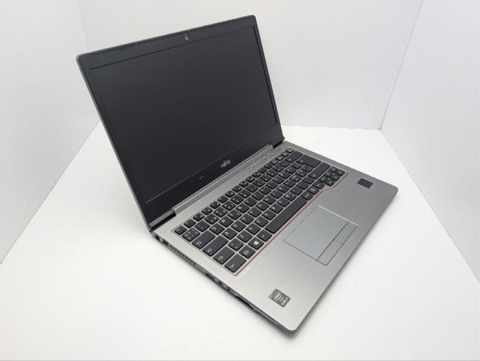 Ноутбук Fujitsu LifeBook U745 / 14" (1920x1080) IPS / Intel Core i7-5600U (2 (4) ядра по 2,6 - 3,2 ГГц) / 12 ГБ DDR3 / 120 ГБ SSD / Intel HD Graphics 5500 / Веб-камера / АКБ не тримає заряд б/в - изображение 6