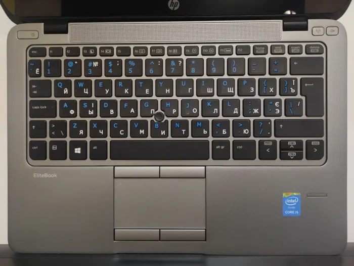 Нетбук HP EliteBook 720 G2 / 12.5" (1920x1080) IPS Touch / Intel Core i5-5200U (2 (4) ядра по 2.2 - 2.7 GHz) / 8 GB DDR3 / 120 GB SSD / Intel HD Graphics 5500 / WebCam б/в - зображення 3