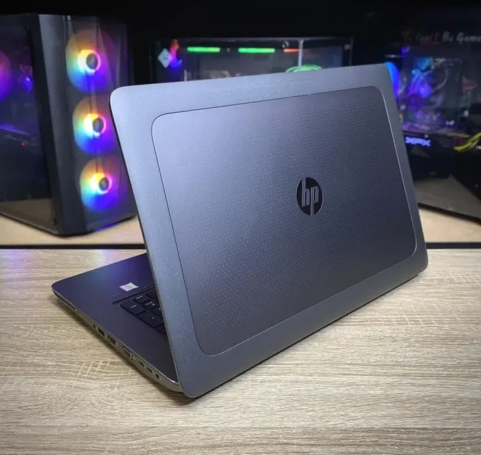 Мобільна робоча станція HP ZBook 17 G3 / 17.3" (1920x1080) TN / Intel Core i7-6820HQ (4 (8) ядра по 2.7 - 3.6 GHz) / 16 GB DDR4 / 256 GB SSD / nVidia Quadro M3000M, 4 GB GDDR5, 256-bit / WebCam б/в - зображення 6