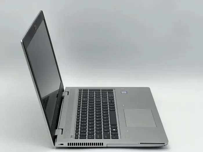 Ноутбук HP ProBook 650 G5 / 15.6" (1920x1080) IPS / Intel Core i5-8365U (4 (8) ядра по 1.8 - 4.0 GHz) / 16 GB DDR4 / 240 GB SSD / Intel UHD Graphics 620 / WebCam б/в - зображення 3