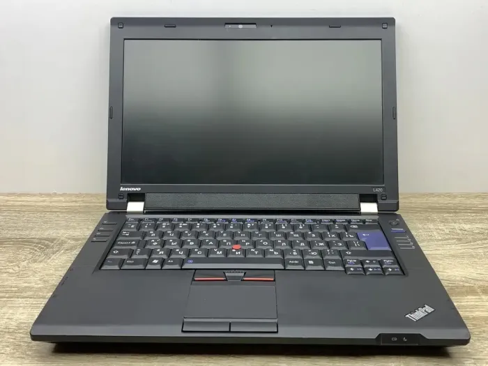 Ноутбук Б-клас Lenovo ThinkPad L420 / 14" (1366x768) TN / Intel Core i5-2430M (2 (4) ядра по 2.4 - 3.0 GHz) / 8 GB DDR3 / 240 GB SSD / Intel HD Graphics 3000 / WebCam б/в - зображення 2
