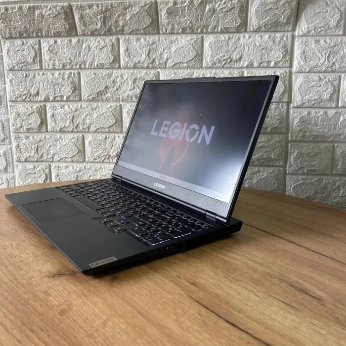 Ігровий ноутбук Lenovo Legion 5 15ACH6H / 15.6" (1920x1080) IPS / AMD Ryzen 5 5600H (6 (12) ядер по 3.3 - 4.2 GHz) / 16 GB DDR4 / 512 GB SSD / nVidia GeForce RTX 3060, 6 GB GDDR6, 192-bit / WebCam б/в - зображення 5